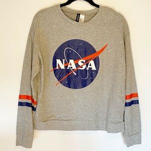H&M Gray NASA Graphic Long Sleeve Pullover Sweater